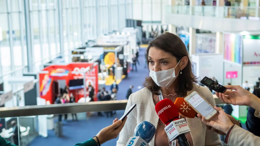 Reyes Maroto defiende soluciones habitacionales seguras para los migrantes