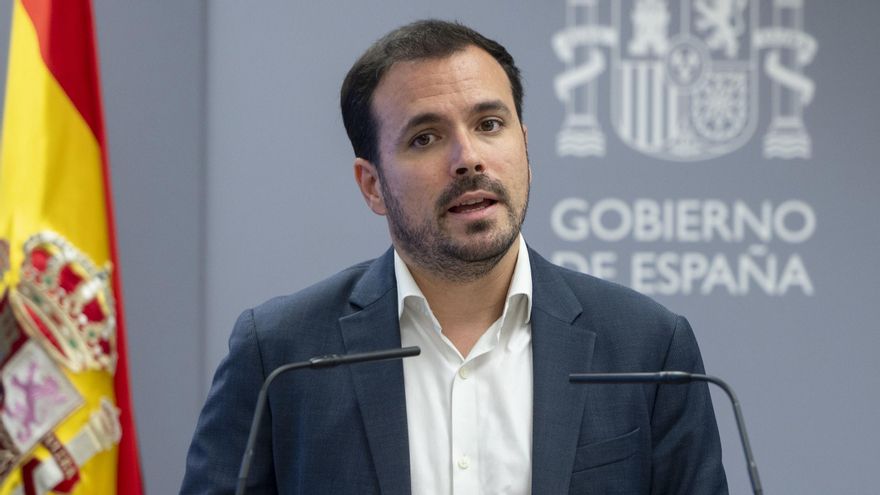 El ministro de Consumo en funciones, Alberto Garzón, interviene durante el acto de presentación del Estudio de prevalencia de juego 2022-2023, en la sede del Ministerio, a 20 de octubre de 2023, en Madrid (España). El estudio ha sido elaborado por la Dire