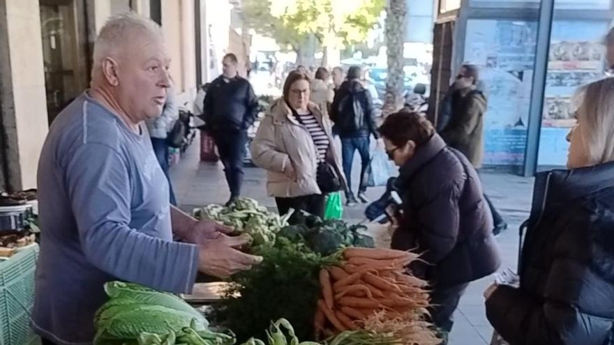 Per l'Horta denuncia que València quiere "liquidar" la Tira de Comptar, una tradición medieval de venta directa agrícola
