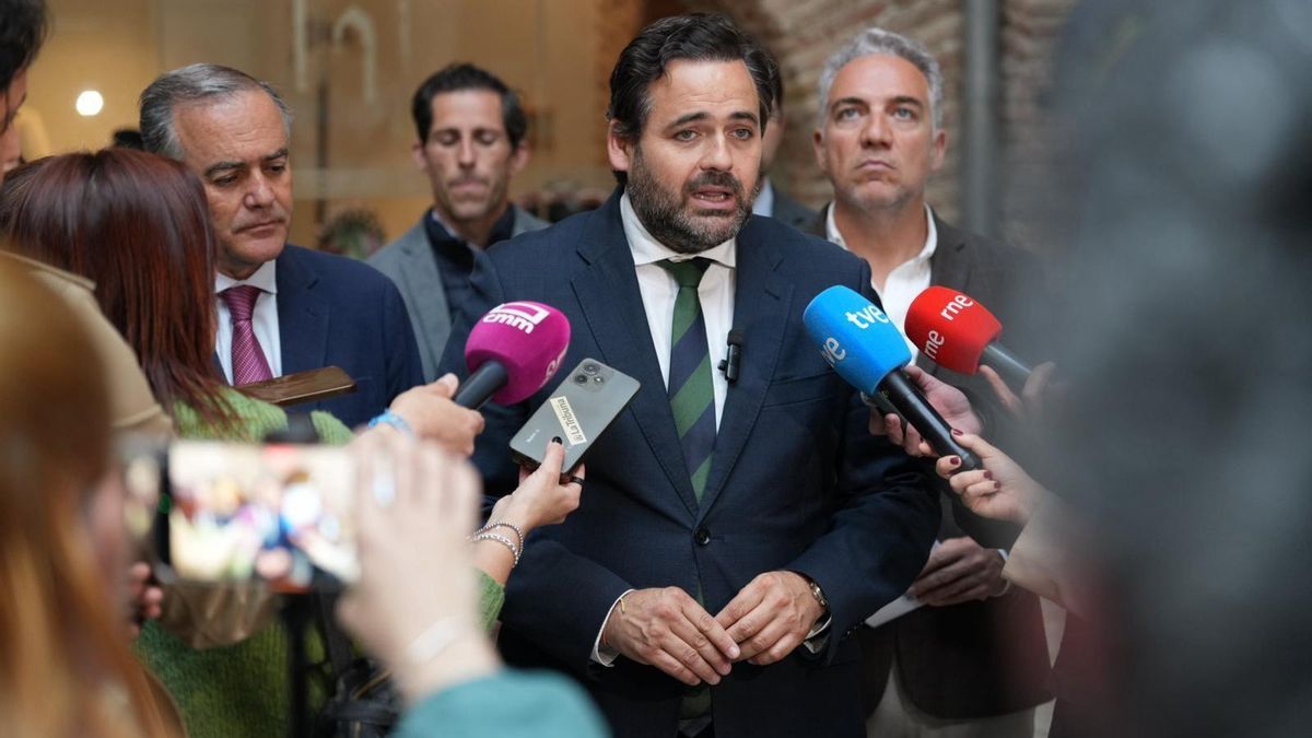 El presidente del PP en Castilla-La Mancha, Paco Núñez, junto a Elías Bendodo en Talavera de la Reina