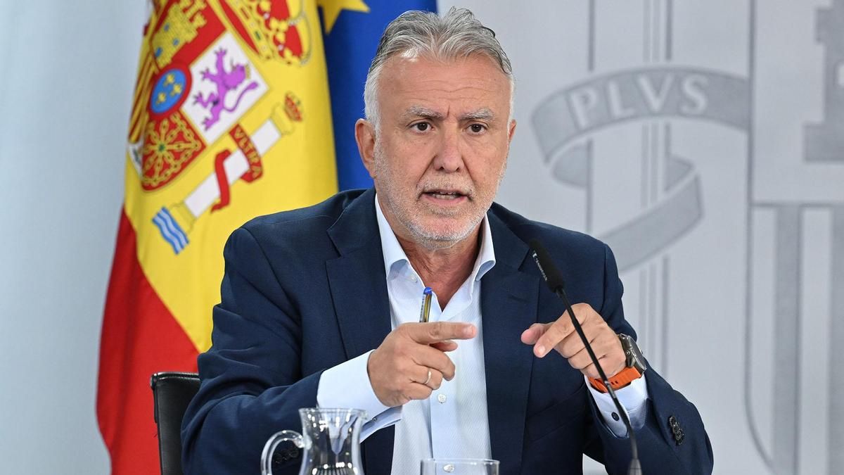 Torres anuncia un nuevo dispositivo en Ceuta para sacar de las calles a los migrantes y acelerar su devolución a Marruecos