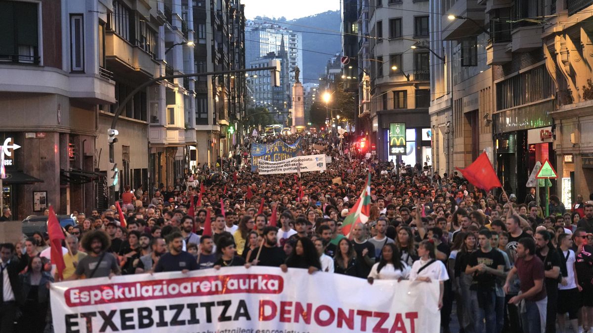 Cabeza de la manifestación en un momento de la marcha.