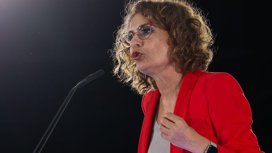 Montero dice que el objetivo de publicar los wasaps es derribar al Gobierno de Sánchez