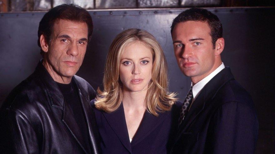 Antes de la abogada soltera 'Ally McBeal', 'Profiler' nos habló de una agente del FBI con dificultades para conciliar su profesión y la maternidad