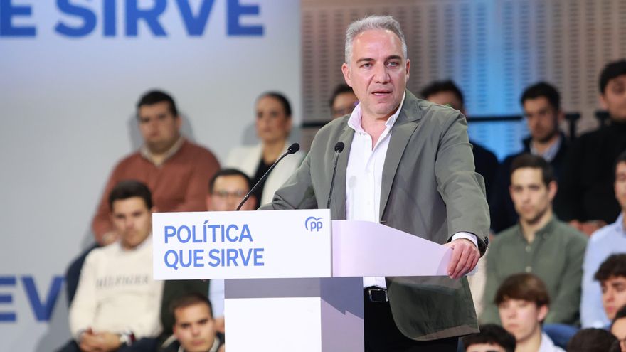 Archivo - El vicesecretario de Coordinación Autonómica y Local y Análisis Electoral del PP, Elías Bendodo, participa en la segunda jornada de la Interparlamentaria del PP que se celebra en Sevilla.