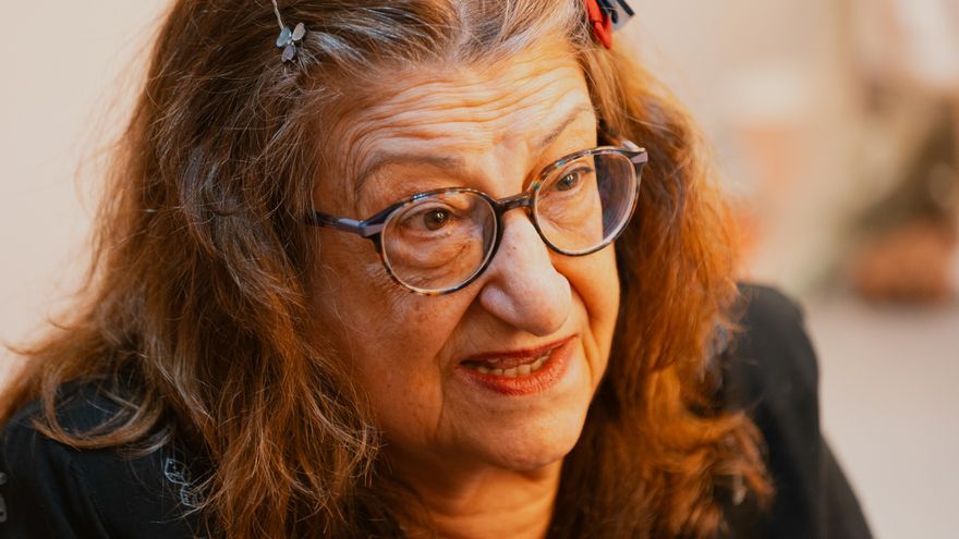 Mamen García, actriz que encarna a la Miss Lunatic de Martín Gaite: “Me encaja, es una mujer atípica, que te puede salir por donde sea”