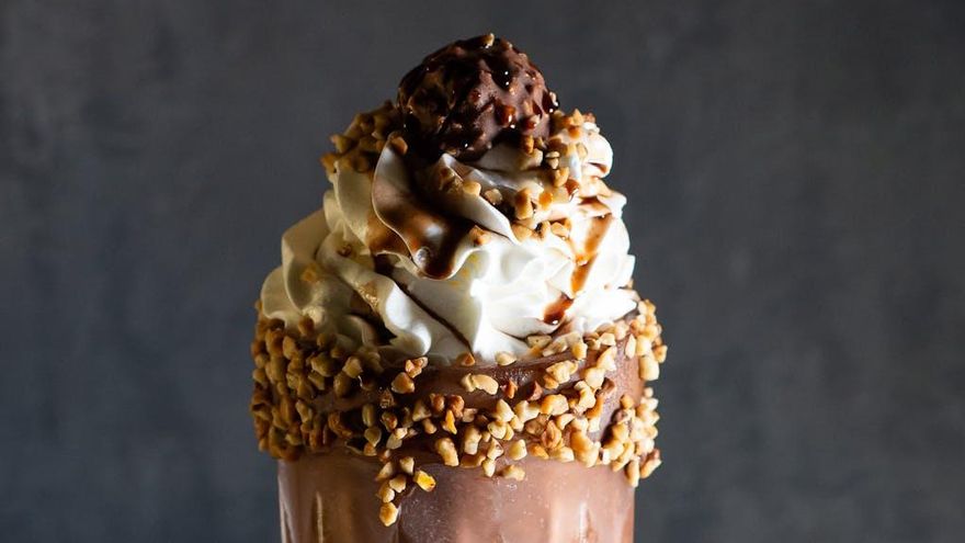 Reserva un poco de café para servirlo junto al helado