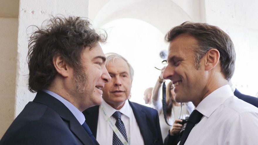 Milei fue a París para la inauguración de los Juegos Olímpicos y se verá con Macron en plena tensión con Francia