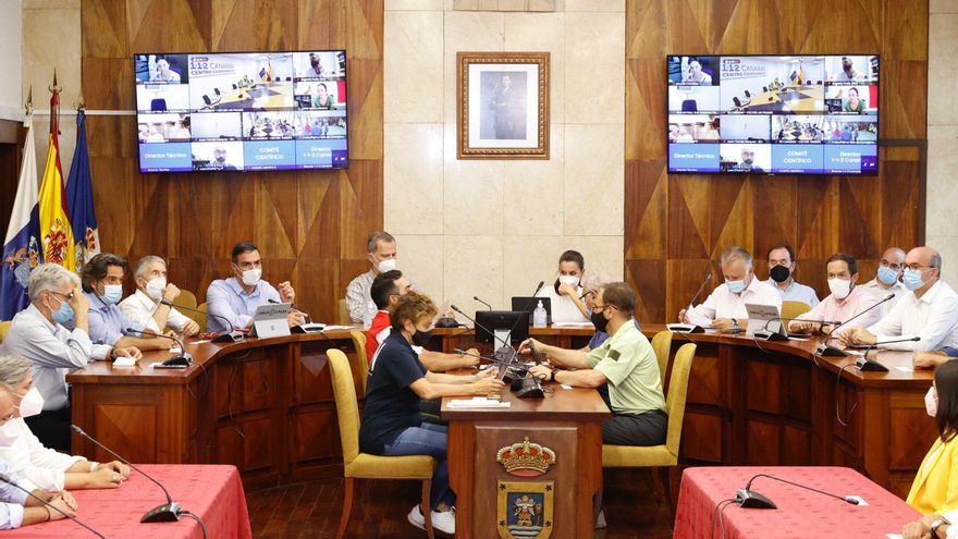 Presencia de los reyes en el Pevolca este jueves.