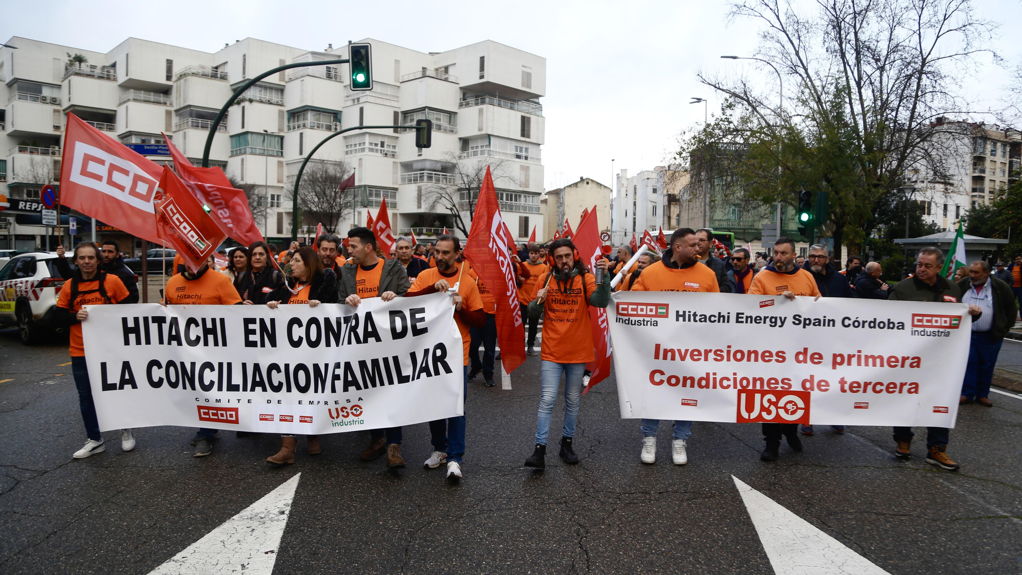 Manifestación de los trabajadores de Hitachi Energy, por la negociación del convenio colectivo