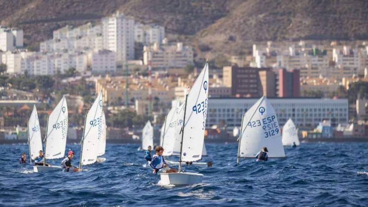 Deportes náuticos en Las Palmas de Gran Canaria.