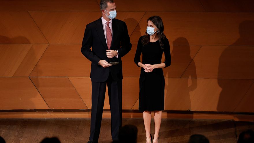 El rey solo tiene contratados dos empleados y once altos cargos a través de la asignación de la Casa Real