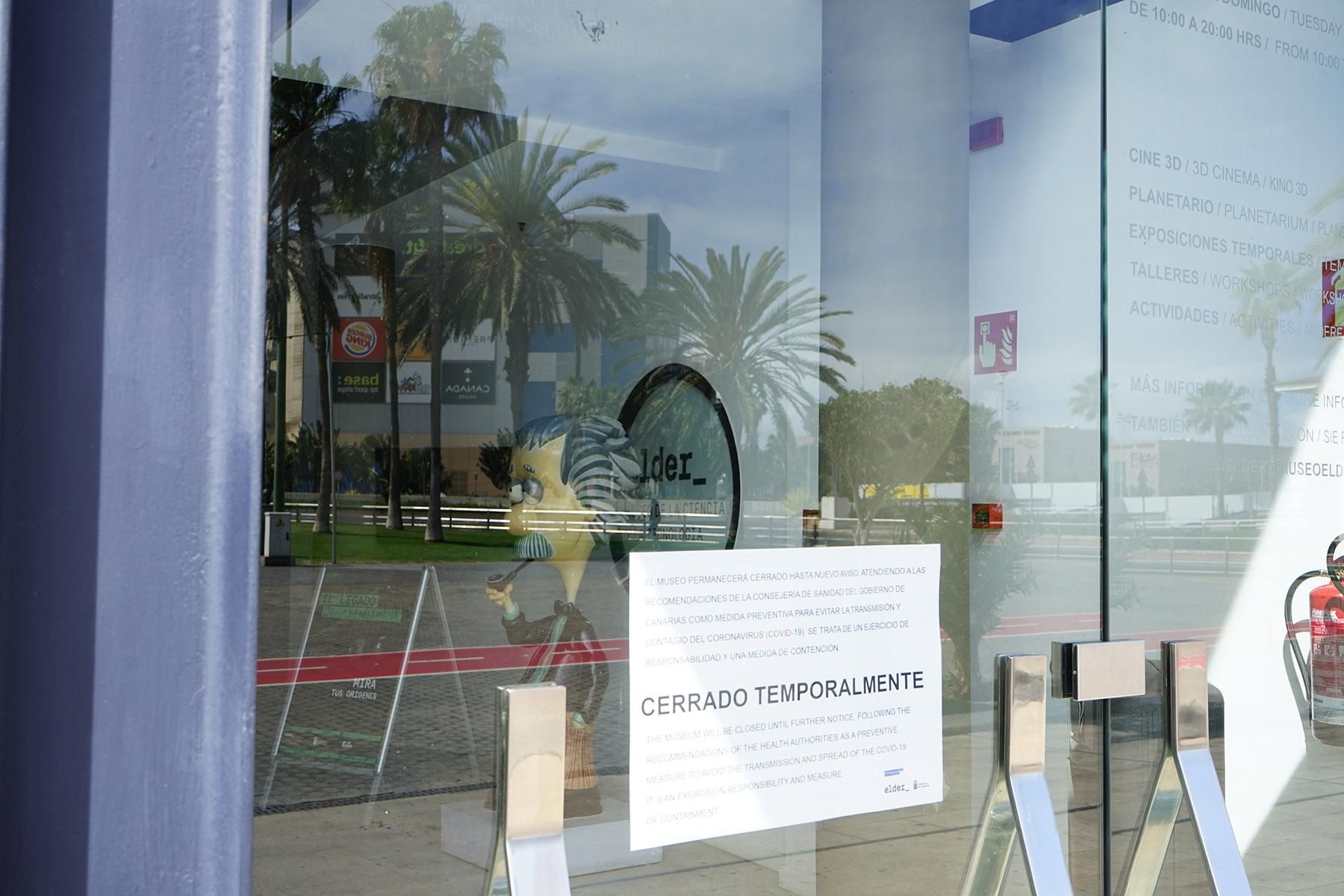 Cartel en el Museo Élder.