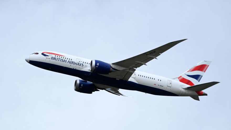 Rusia cierra su espacio aéreo a los vuelos de aviones del Reino Unido
