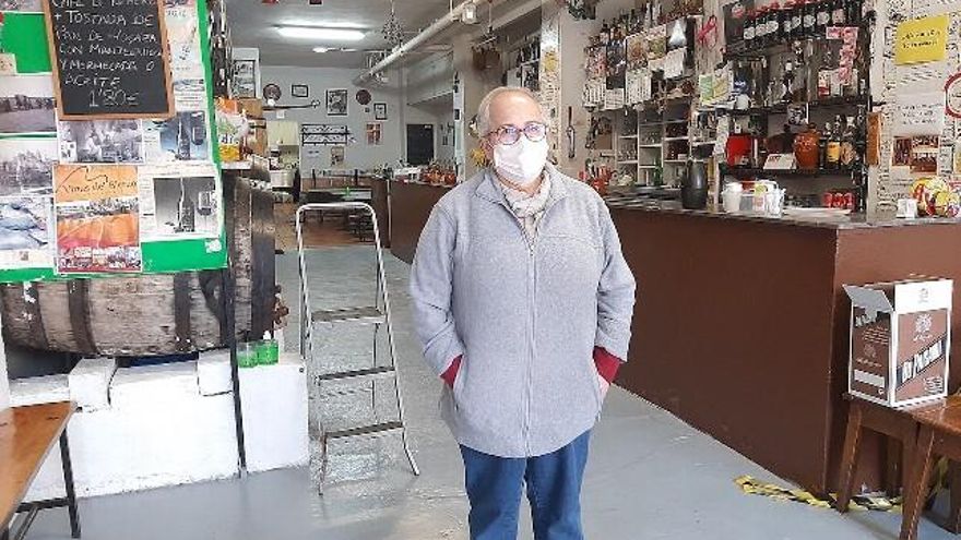 <span><span>María Félix Blanco, propietaria de la Bodega El Abuelo, en San Andrés del Rabanedo.</span></span>