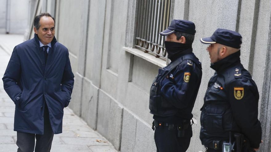 El exsecretario de Estado de Comunicación, Francesc Vallès Vives, llega al Tribunal Supremo