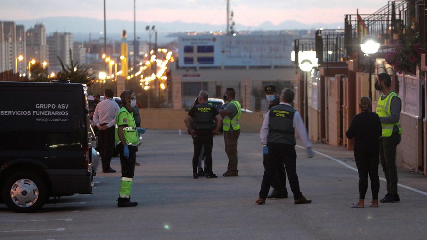 Hallan restos humanos de una mujer en un contenedor en Torrevieja (Alicante)