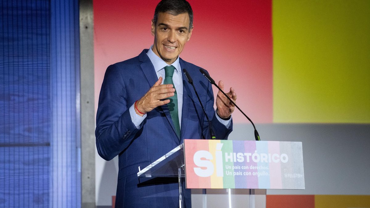 Sánchez recuerda la oposición del PP y la Iglesia al matrimonio homosexual: "Nos habrían llamado 'wokes'"