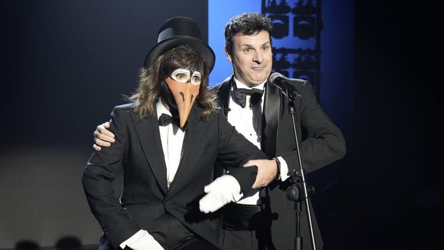 'Cachitos' muestra cómo será su especial 'Love the 90s' para Nochevieja, y desvela su cartel completo de artistas e invitados