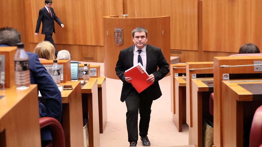 Las Cortes de Castilla y León piden a la Junta garantizar la atención primaria en menos de 48 horas