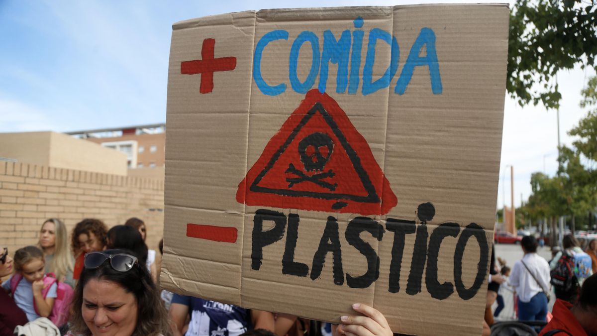 Protesta por el comedor en el CEIP Noreña de Córdoba