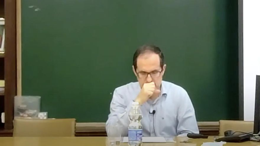 El Arzobispado de València ofrece en su web el contacto del docente acusado de terapias de conversión para personas LGTBI