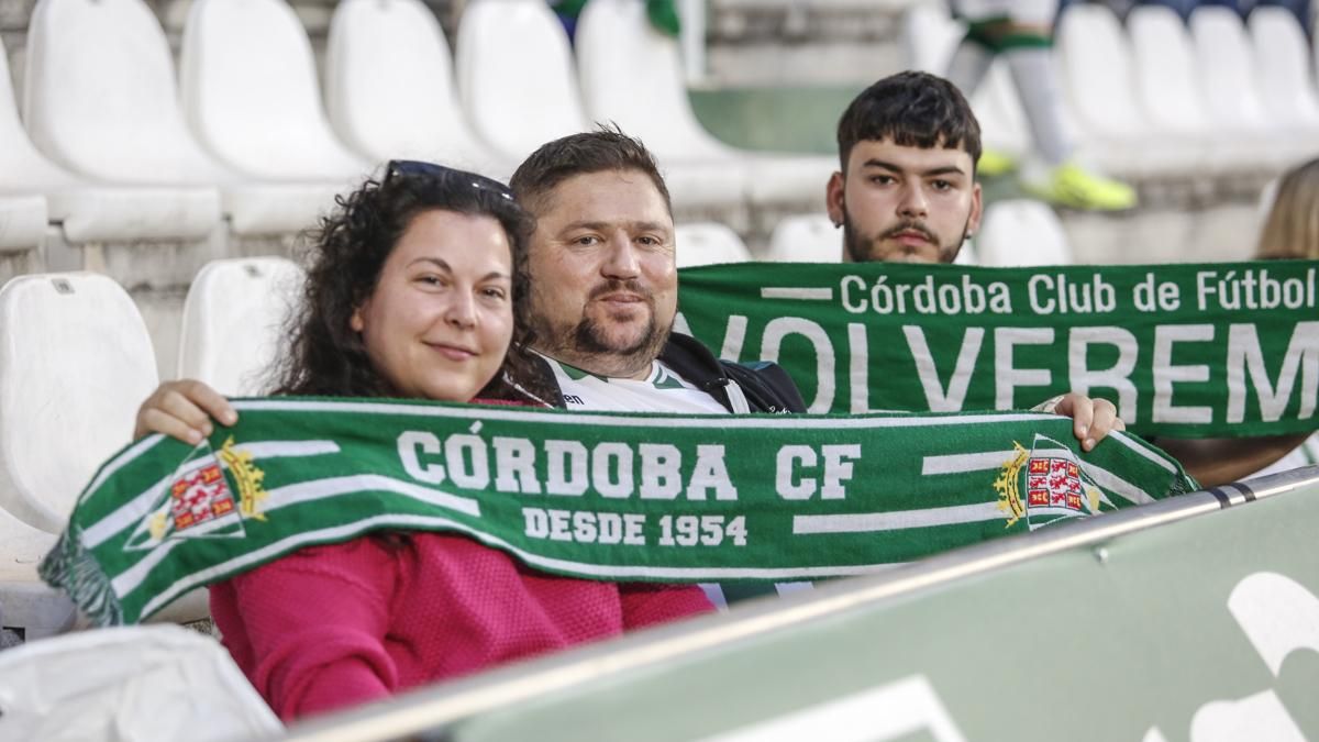 Grada Blanquiverde del Córdoba CF - Real Zaragoza
