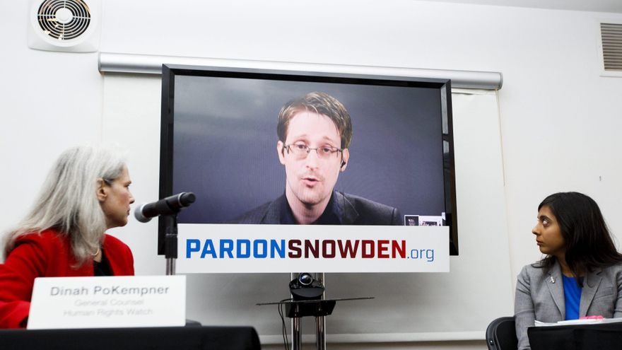 Putin concede la ciudadanía rusa a Edward Snowden