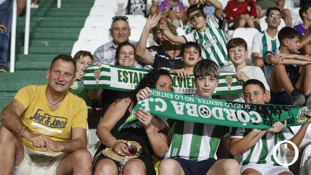 Grada Blanquiverde del Córdoba CF - CD Castellón