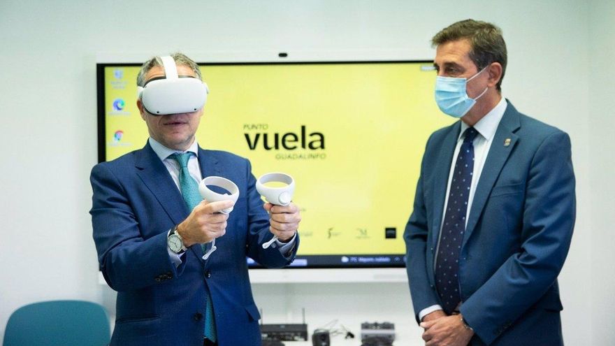 'Andalucía Vuela' sobre las condiciones laborales de sus agentes digitales: "Llevamos 18 años cobrando lo mismo"