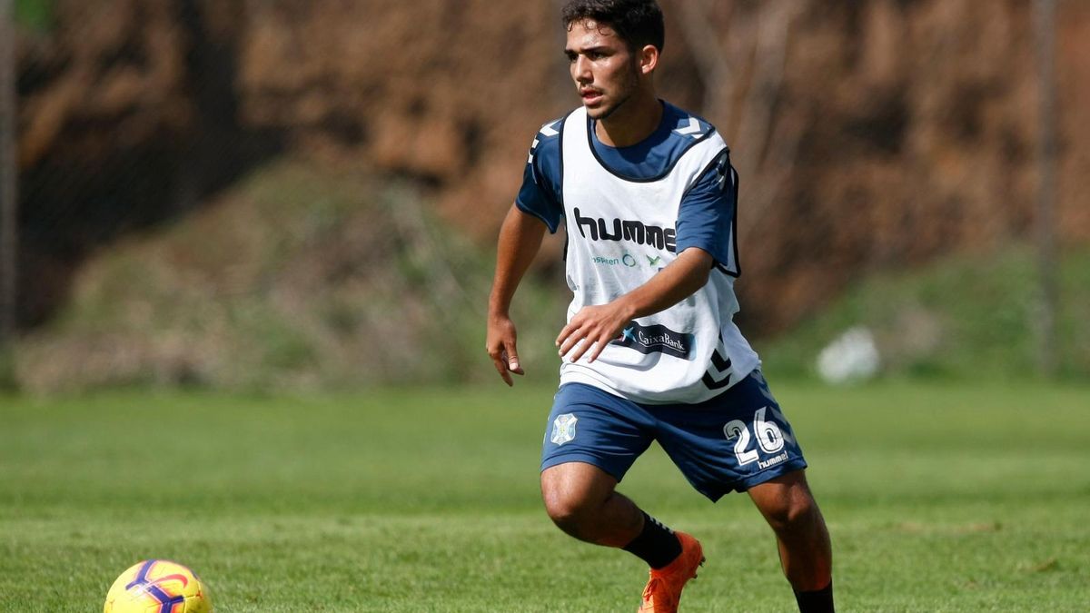 Ale Cruz en un entrenamiento en El Mundialito.