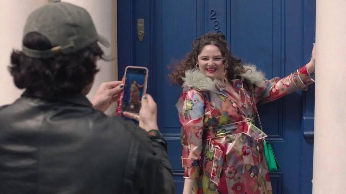 “No me hagas sentir mal por las cosas que me gustan”: por qué seguimos penalizando el entusiasmo femenino