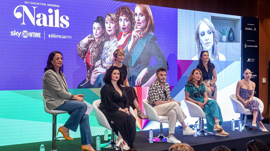 'Nails', la comedia que rebela a sus protas contra lo que se espera de ellas: "Nace de la necesidad del '¡dejadnos ser!'"