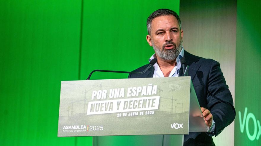 Abascal asegura que no les preocupa que Feijóo copie su discurso contra la inmigración: "Es una victoria"