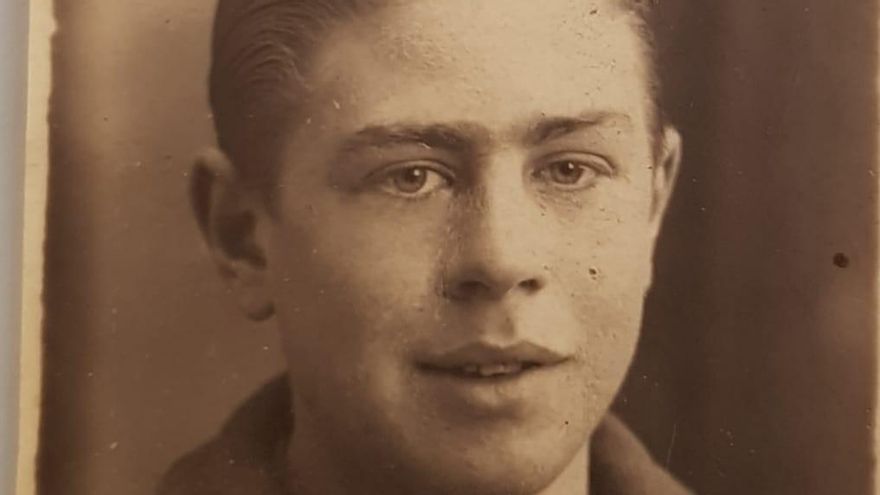 Josep Sala, a los 18 años, antes de irse al frente.