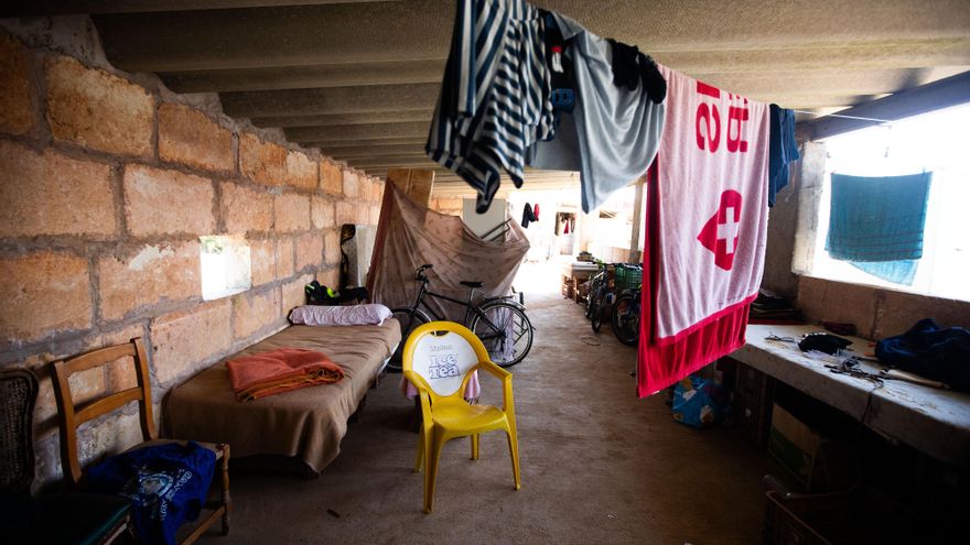 Jornadas de 17 horas y hacinamiento: las condiciones de los temporeros en la empresa de un líder de Vox en Balears