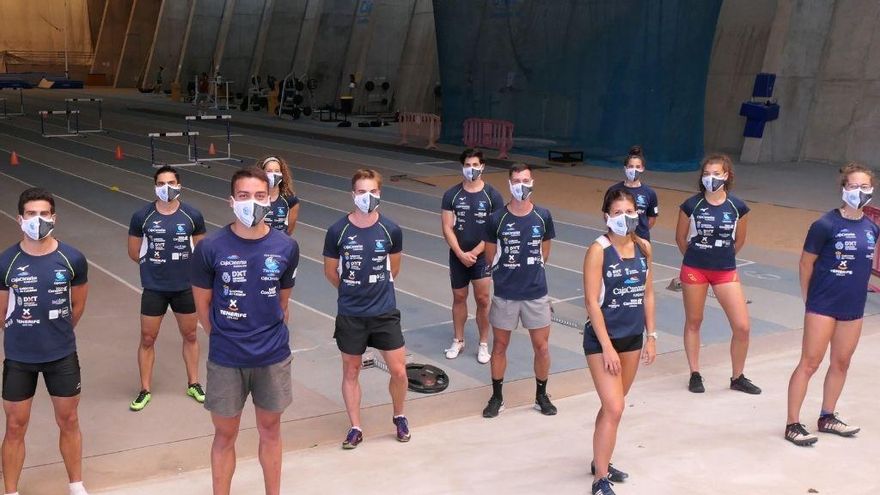 El Tenerife CajaCanarias se viste de gala para su decimoquinto aniversario