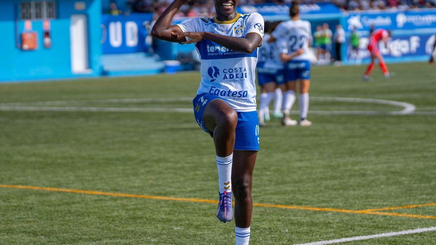 El Costa Adeje buscará la cuarta plaza visitando a la Real Sociedad