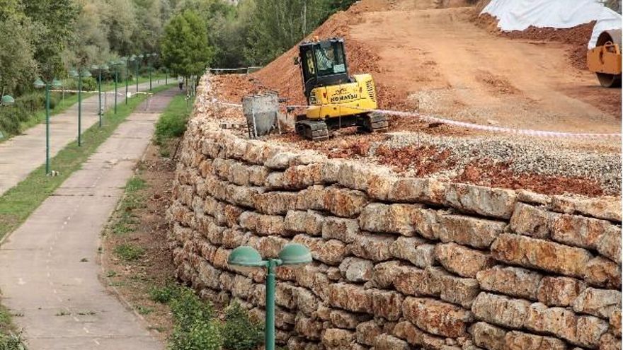 Trabajos de consolidación del castillo coyantino. / Campillo / ICAL