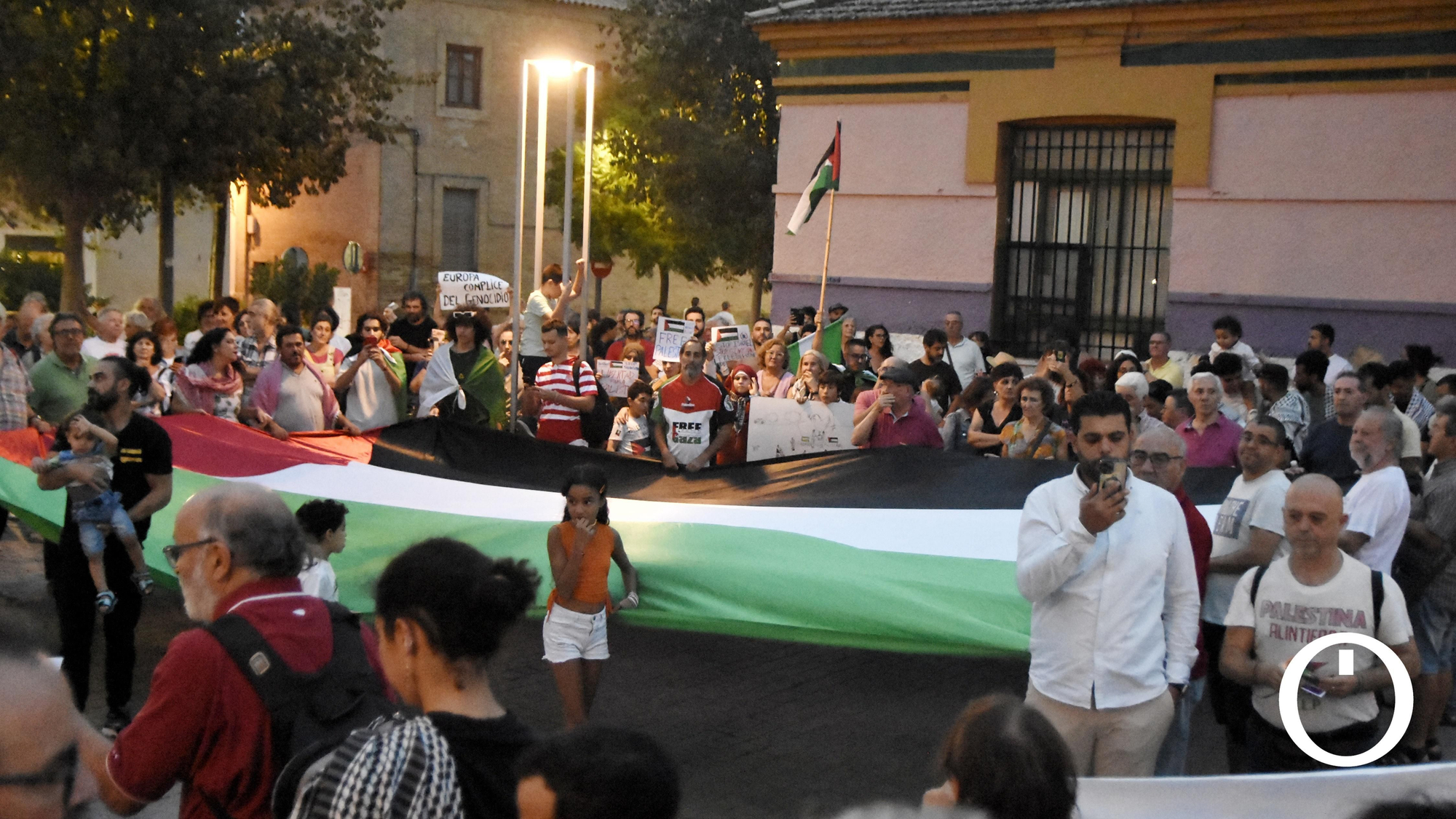 Concentración en solidaridad con el pueblo palestino.