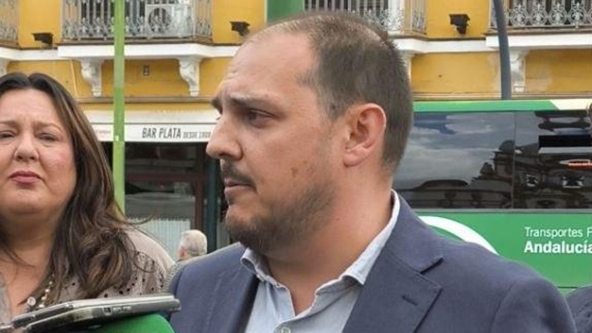 El accidente de Adamuz entra en campaña y su alcalde denuncia "manipulación" por "racanear cuatro votos"