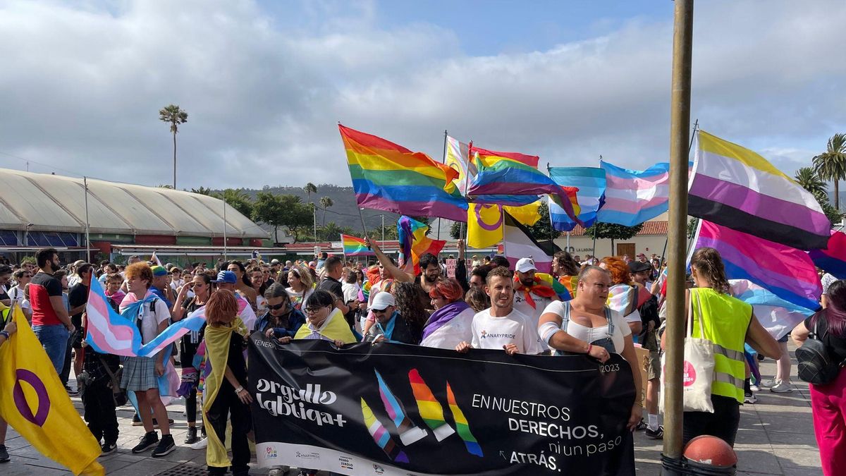 Canarias sale a calle por los derechos LGTBIQA+: "Puede ser el último orgullo como lo conocemos, nos jugamos los derechos conquistados"