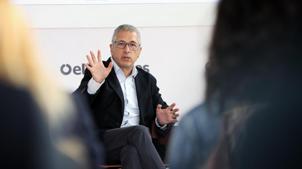 Hugo Morán, secretario de Estado de Medio Ambiente: "El zapatero y el técnico de lavadora volverán a nuestras vidas"