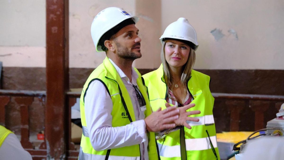 Visita del alcalde de El Paso, Eloy Martín,  al Teatro Monterrey.