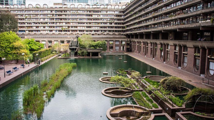 El brutalismo londinense representa, en cierto modo, el intento de orden. Y ningún proyecto lo expresa con tanta claridad como el Barbican.