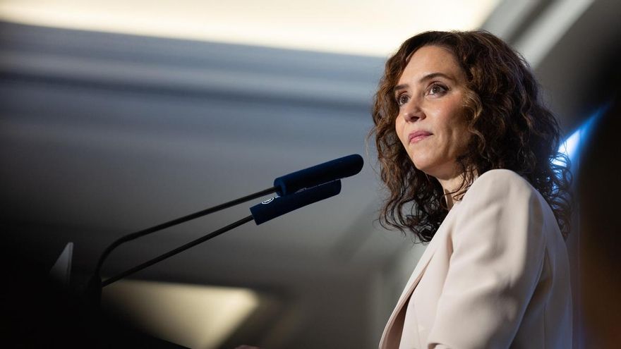 La presidenta de la Comunidad de Madrid,  Isabel Díaz Ayuso, participa en un desayuno informativo de Fórum Europa, en el Hotel Palace, a 5 de octubre de 2026, en Madrid (España).