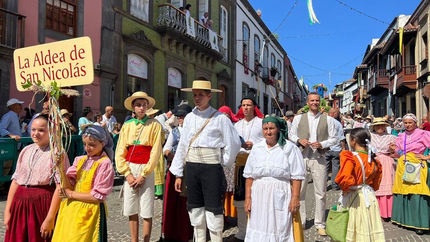 Comitiva de La Aldea de San Nicolás, a su llegada a Teror