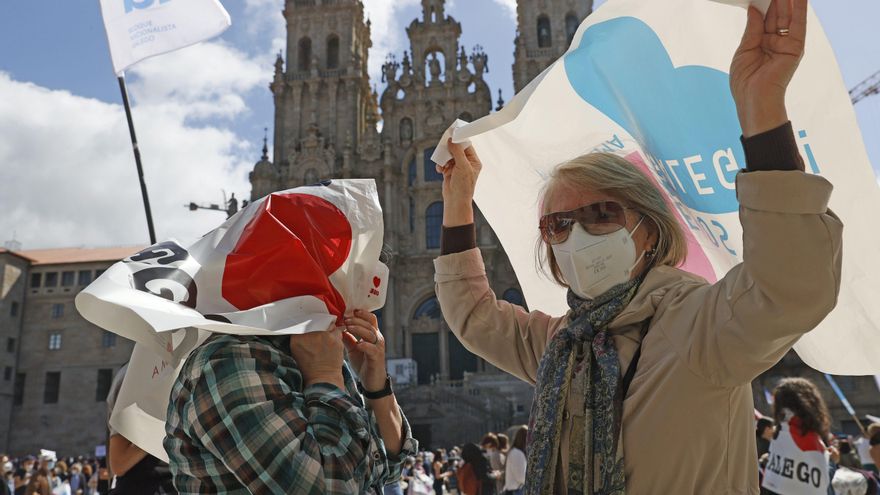 Por qué el gallego pierde hablantes: las políticas de Feijóo, castellanización en la escuela y menos transmisión entre generaciones