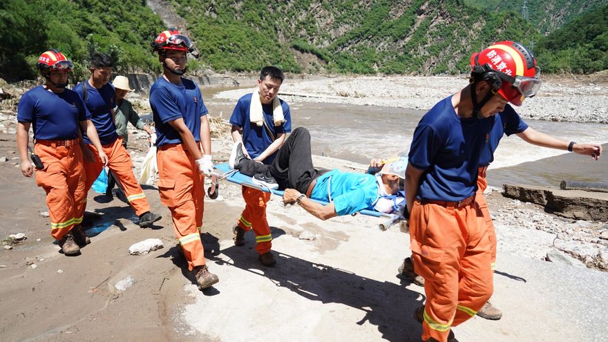 Asciende a 44 la cifra de muertos por las lluvias torrenciales en los últimos días en distritos montañosos de Pekín