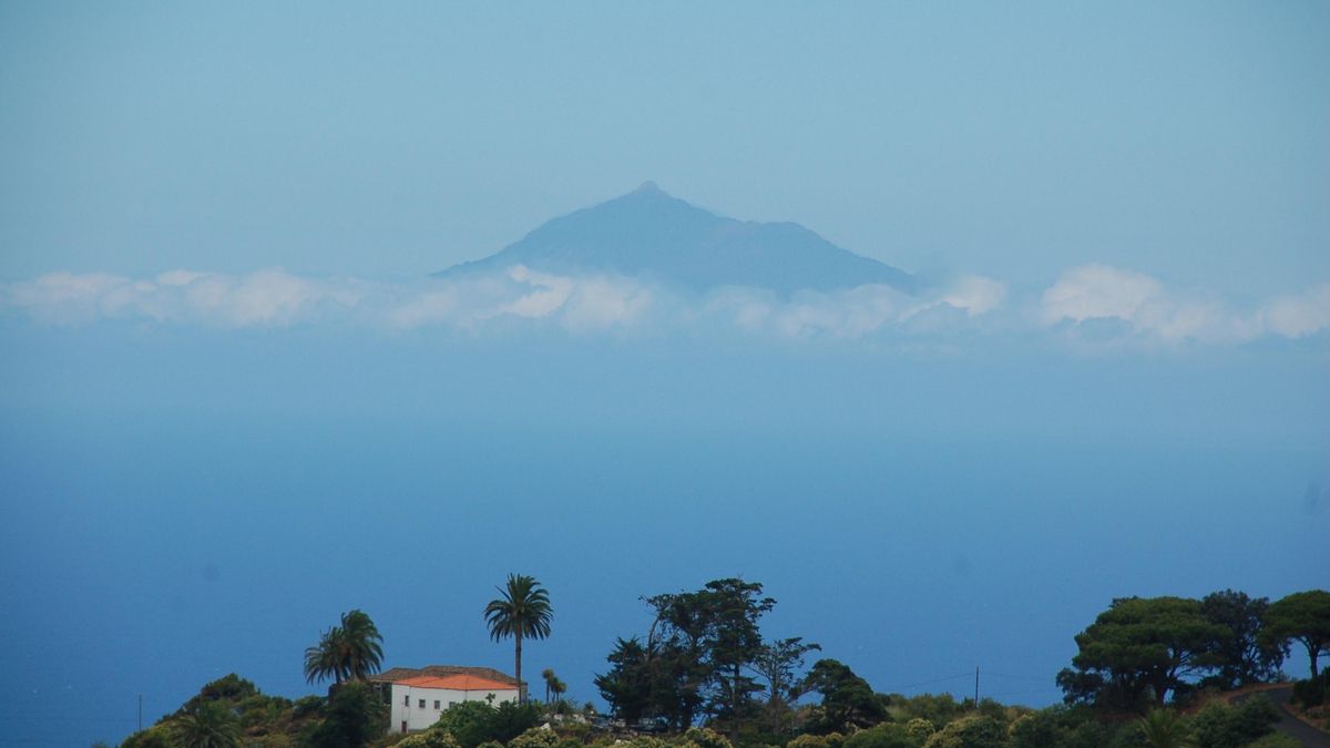 Nubes y despejado en La Palma